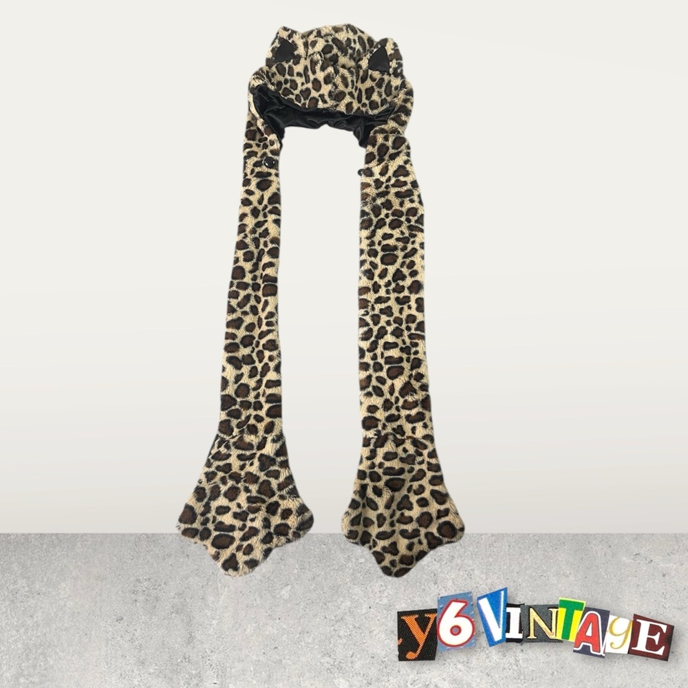 (❌SOLD ON DEPOP)Leopard Print Faux Fur Animal Plush Hat